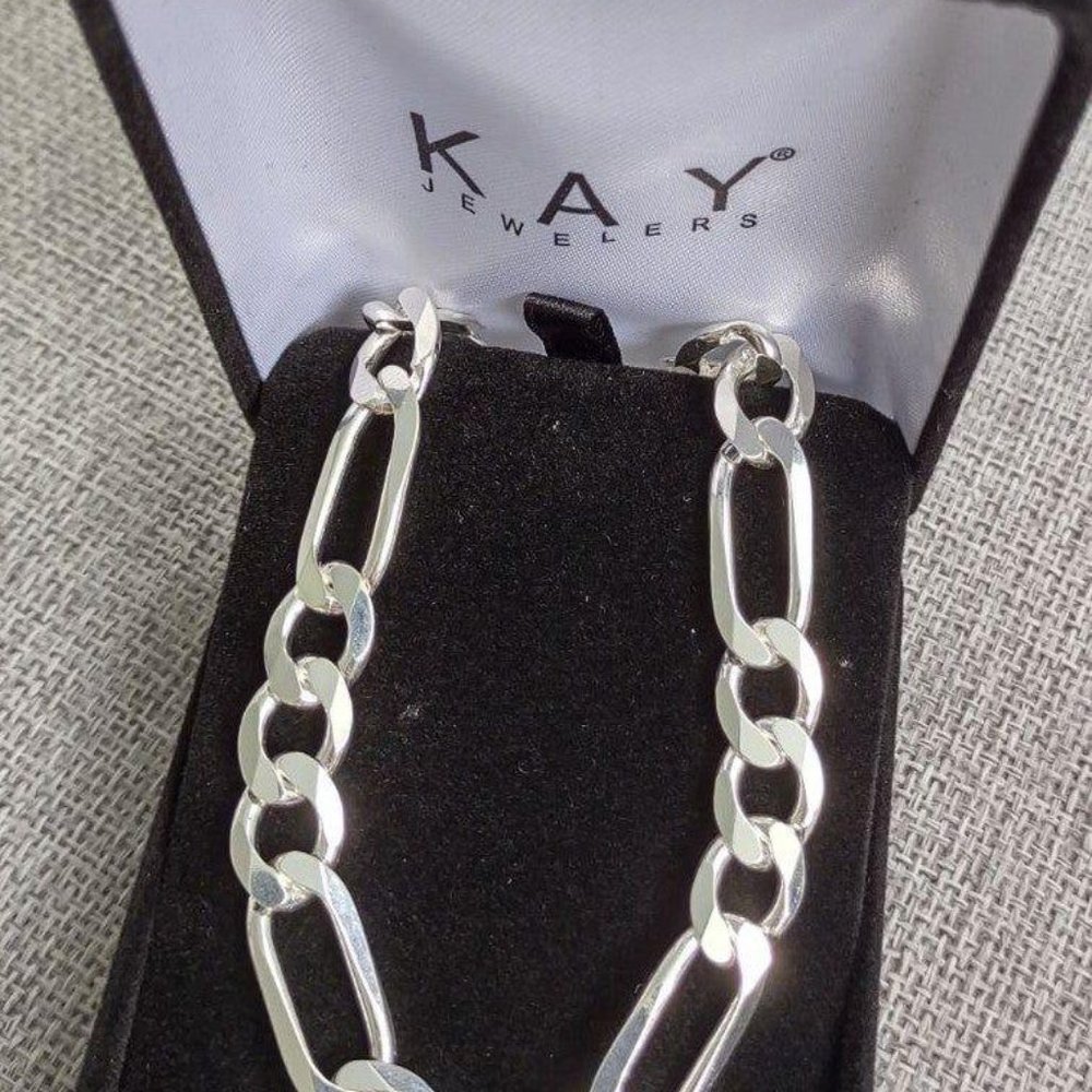 Kay Jewelers 9" Figaro Link Bracelet